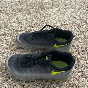 Nike Kids Black and Neon Green Sneakers